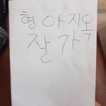 [댓글부탁해] 원래 고딩되면 우는거 정상이냐