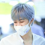 [NCT즌] 그 젠이 잼 <b>마스크</b> 흘러내리는 거 잡아주는 거 이 날임