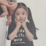 [댓글부탁해] 나 <b>애기때</b> 사진 봐줘