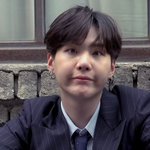 <b>슈</b>가 이사진
