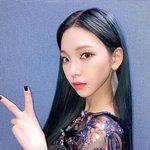 근데 에스파 <b>자</b><b>컨</b>보면
