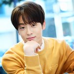 [댓글부탁해] 나만 펜하<b>에서</b> 얘 잘생겨보이냐