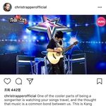 아니;; 얘는 왜 노래 부를 때마다 관심 받음?