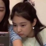 제니 짤털하고싶은데