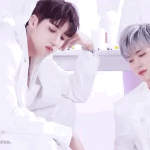 [펜타곤] 옌안이 합류 <b>직후</b> 촬영이라 그런가