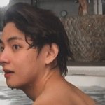 <b>김태형</b> 옷입어