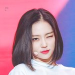 비주얼부터 그냥 <b>매력상</b>인 아이돌