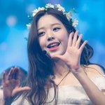 [드루와] 추반) <b>솔직</b>하게 장원영네 그룹!뜬다 추!안뜬다 반
