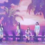 [엔터톡] <b>롤린</b>무대 불편하긴해