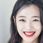 <b>치아</b>가 작은 설리
