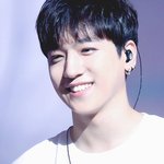 정국이랑 <b>성진</b> 볼때마다 닮앗누