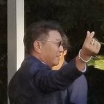 모든 아이<b>돌</b>들아 <b>이</b> 사람좀 배워