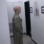 [펜타곤] 형구 이런 코트 <b>자주</b> 못봐서 그런가