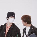 [NCT즌] 마크 해찬 이 사진 진짜 대학생들 같이 찍힘