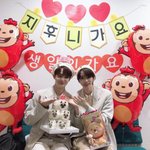 [NCT즌] <b>진수</b> 얼굴 미췃다 쥐훈님 생축축