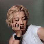 <b>찬열</b>사진있으니까 조심하고 들어와봐..
