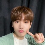 [트레저] 준규 볼 한 번만 눌러 볼 수 있다면..