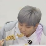 [방탄소년단] 어쩌겠어.. 옆에서 내가 늘 챙겨줘야지
