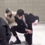 [더보이즈] 이재현 <b>발목</b>이 워낙 얇아서 그렇지