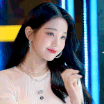 판녀들 하루도 빠짐없이 장원영 두들겨패는