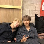 [NCT즌] 붐 제노 해찬 <b>청자켓</b>+<b>청</b>셔츠 어디껀지 아는사람?