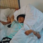 [시즈니] 아직 <b>자니</b>... 보고싶구나... 밥은 먹었니... 운동은...