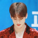 인간 '<b>백조</b>'가 따로 없는 男돌