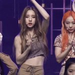 근육 쩌는 여돌