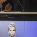 로제 이 날 무슨 촬영한거지?