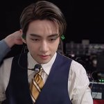 [방탄소년단] 저게 <b>짜장면</b>먹고 부은얼굴이면