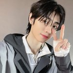 [엔하이픈] <b>성훈이</b> 귀뚫은건가..?