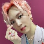 [펜타곤] 유니<b>왕자</b> 왔다ㅠㅠㅠㅠ