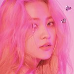 1군 <b>여</b>돌 되기 vs 300억 받기