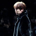 [펜타곤] 나 모델 고<b>신원</b>보고 미치는줄
