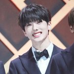 [NCT즌] 박지성 흑발 투<b>블럭</b> 존버단