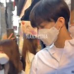 [NCT즌] 영상보는데 <b>목선</b>이 압도적으로 곧고 이쁘다