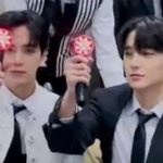 [더보이즈] 우리 응원봉 이름 뭐해야하지!!!