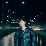 <b>변백현</b> 안에 아무것도 안입은...