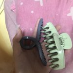 이 집게로 반<b>묶음</b> 하면 좀 큰가..?