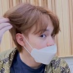 [NCT즌] 근데 천러 <b>런쥔</b>은 진짜 털 안 나나봐