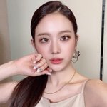 <b>규리</b>