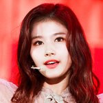 프리뷰로는 <b>만족</b>할 수 없는 女돌