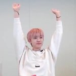 [NCT즌] 심지어 왜 맨날 같은티만 입냐는 드립에 찔려서