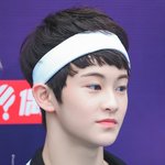 [NCT즌] 마크 <b>눈꼬리</b> 올라가있었네