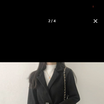 친구랑 <b>갤러리아</b> 갈건데 이 옷 어때