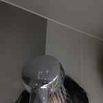 울면서 <b>샤워</b>중