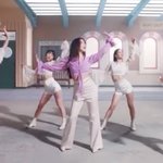 아이유 뮤비 살짝 <b>선미</b>