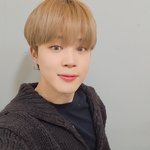 <b>박지민</b>마스크잡은손
