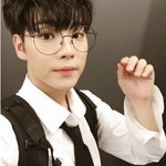 [이것좀봐줘] 남돌 셀카 1<b>티어</b>