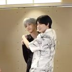 [NCT즌] 호<b>버보드</b> 혼자 타도 균형 잡기 개어려운데